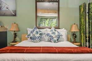 Desk, blackout drapes, free WiFi, bed sheets - Mountain Paradise | Ski-in/Out | Lower Village (Panorama)