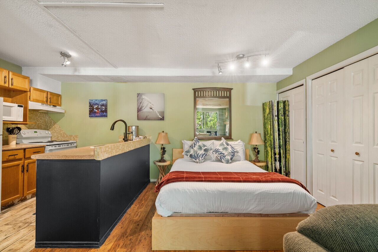 Bureau, rideaux occultants, Wi-Fi gratuit, draps fournis