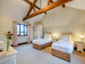 4 Schlafzimmer, kostenloses WLAN, Bettwäsche