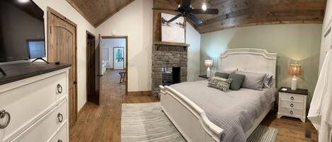 1 soverom, strykejern/-brett, wi-fi og sengetøy