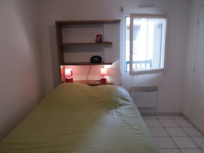 2 bedrooms