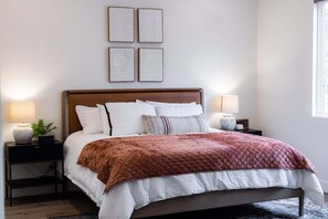 4 bedrooms, iron/ironing board, free WiFi, bed sheets - Avery: Resort Access + Golf + Sand Dunes (Hurricane)