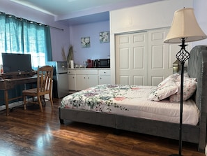 1 chambre, bureau, accès au Wi-Fi (inclus), literie fournie