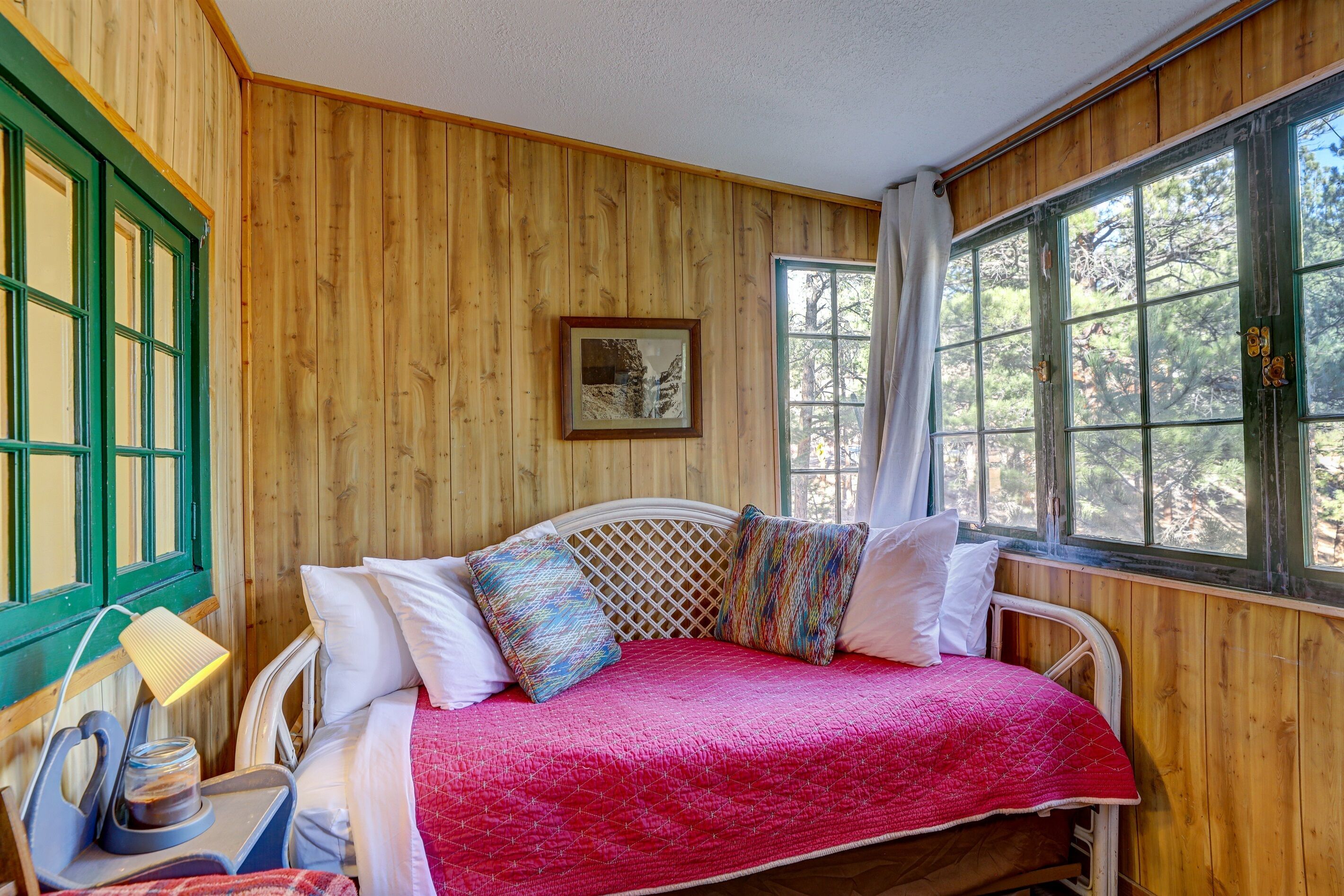 Rustic Historic Cabin in Pine, 45min from Denver