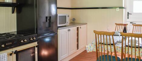 غسالة أطباق، كرسي للأطفال