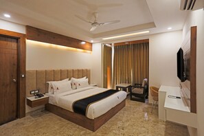 Memory-foam beds, cots/infant beds, free WiFi