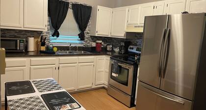 Vibrant 2 Bed Located Downtown/ Closing to Soaring Eagle/CMU