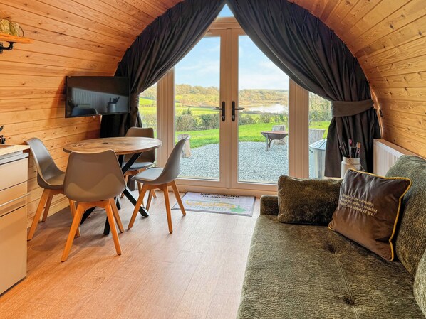 Living area - Hayfield Haven-UK40691 (Crowhurst)