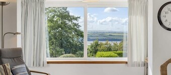 Spacious Apartment in Rock, Private Parking