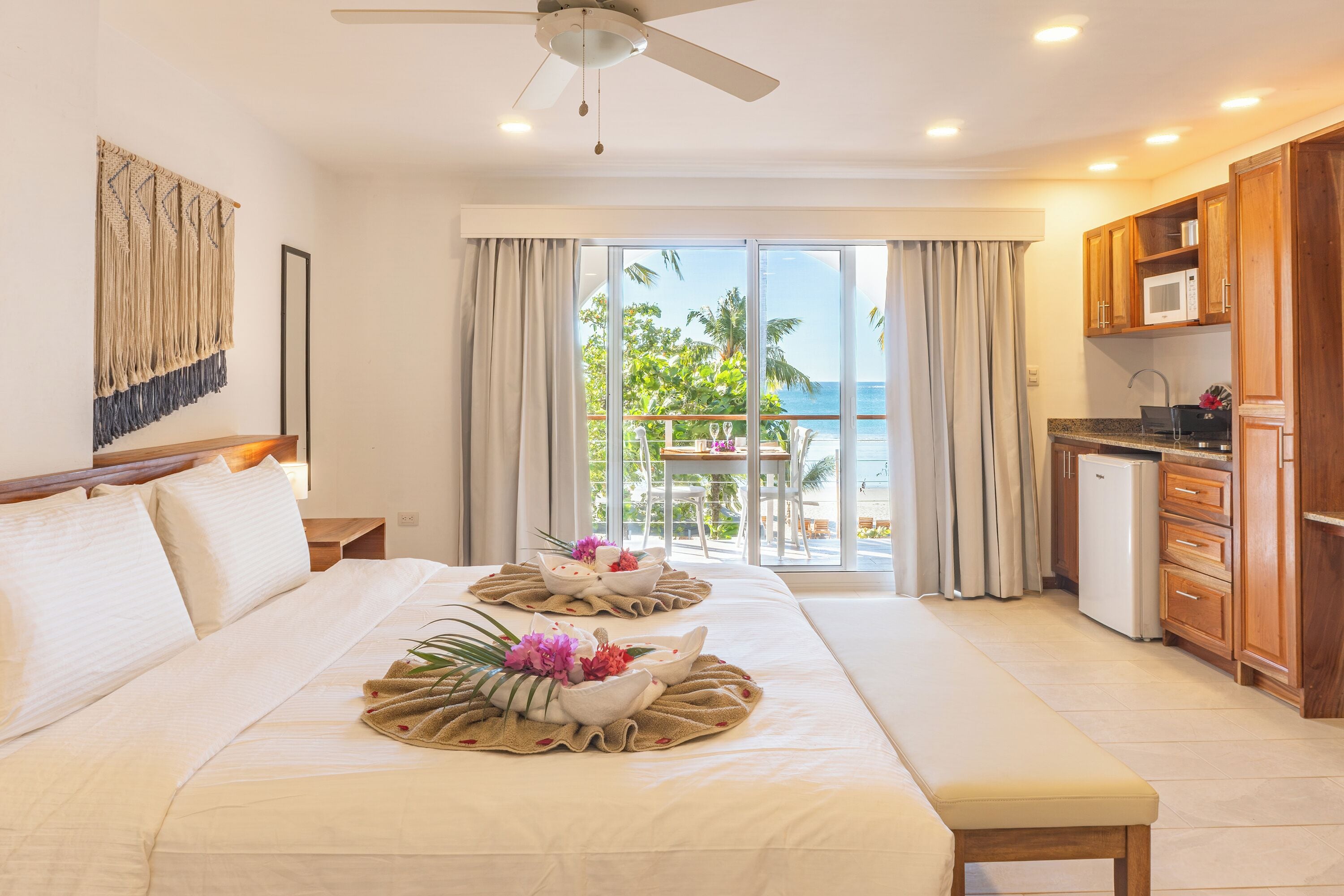 Deluxe Studio, Ocean View | Egyptian cotton sheets, premium bedding, in-room safe, blackout drapes