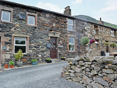 Brackendale Cottage - UK1335