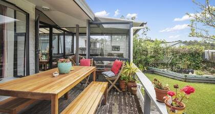 Beachglen - Snells Beach Holiday Home