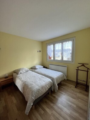 2 bedrooms, Internet