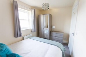2 bedrooms