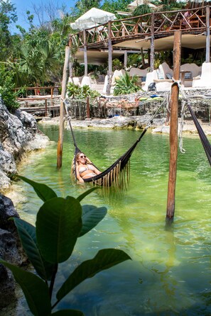 Outdoor pool -  BH HOTEL & CENOTE TULUM - Adults Only (Tulum)