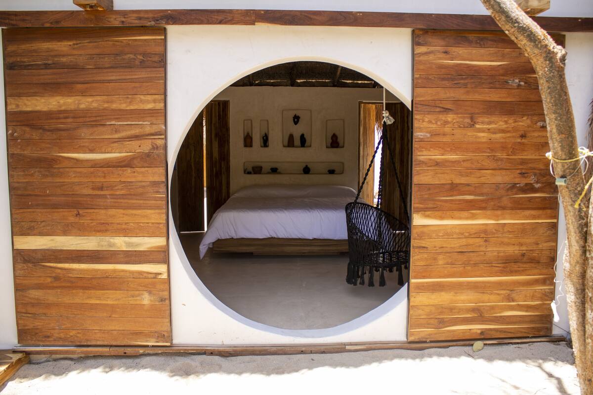 Deluxe Room | Premium bedding, minibar, in-room safe, free WiFi