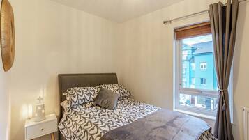 1 bedroom, free WiFi, bed sheets