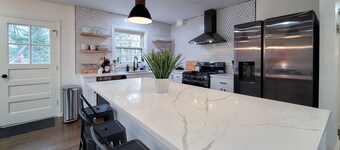 Spacious open concept home w/ game room + firepit