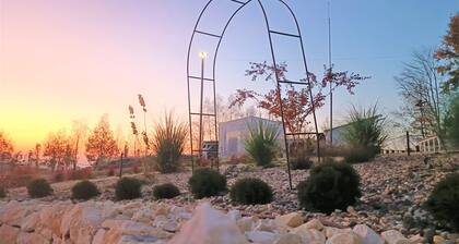 OM Retreat chalet in a secluded secret place in a Natural Reserve