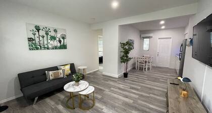 1117 Apt 3 · 1bed/1bath apt w/ parking & patio great location !