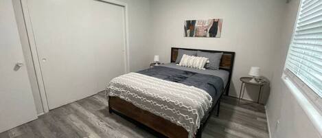 1 bedroom, iron/ironing board, free WiFi, bed sheets