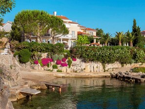 Exterior - Villa Klara - Two Bedroom Apartment with Terrace (Malinska)