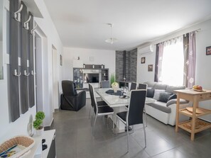 تناول الطعام