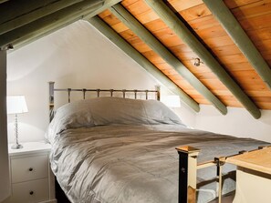 1 bedroom, free WiFi, bed sheets - Lucy's Lodge - UK1260 (Threlkeld, near Keswick)