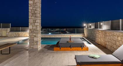 Southrock Villas - 6 Bed Magnificent Seaview Villa with Private Pool New Listing