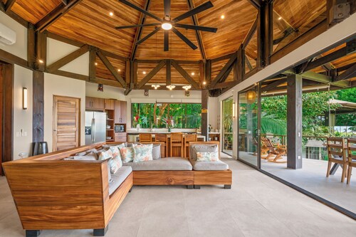 Fully Remodeled Tulemar Home-Full Ocean view-Beach access - 3Bedrooms- Up to 10p