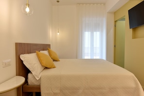 Frette Italian sheets, premium bedding, down duvets, memory-foam beds - Dimora al castello (Matera)