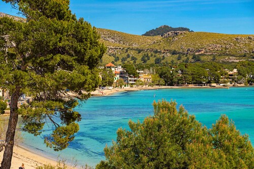 On the beach Voramar Apartment with sea views for 6 people