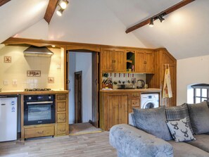 Interior - Lovely apartment in a Grade II listed property in the heart of Builth Wells. (Builth wells)