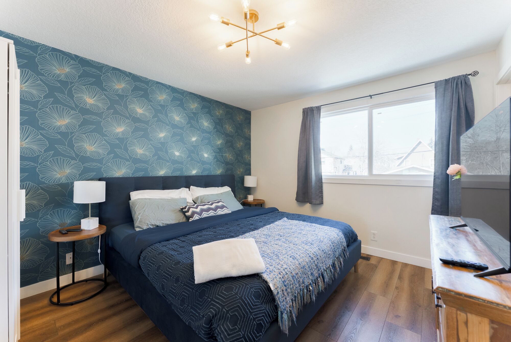 3 bedrooms, in-room safe, desk, iron/ironing board