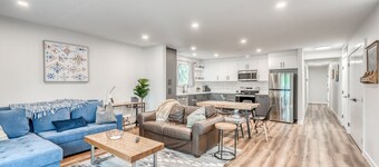 Modern 3 bed, 2 bath with an Unbeatable location and HOT TUB!