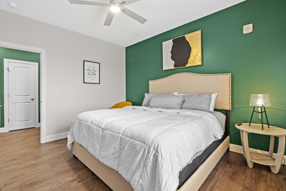 Photo inspiration: The Rodeo Drive Suite Penthouse The Gulch Nashville Photo Inspiration