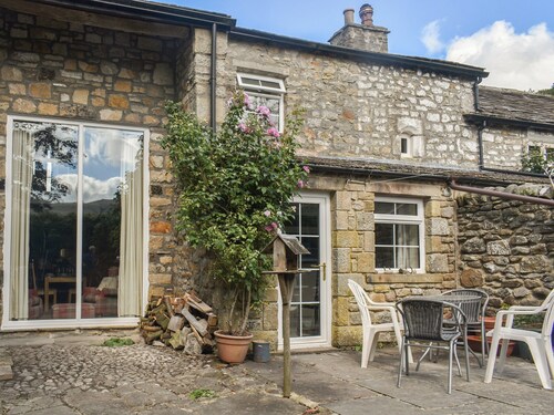 4 chambres à coucher à Cracoe