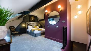 House | 4 bedrooms, iron/ironing board, travel crib, bed sheets