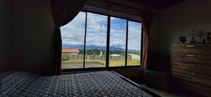 3 camere