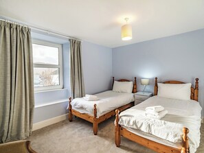 4 soverom, wi-fi (inkludert) og sengetøy