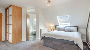 3 bedrooms, free WiFi, bed sheets