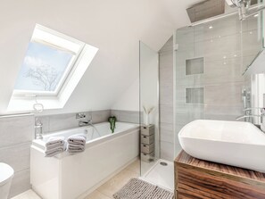 Towels - 3 bedroom accommodation in Dunston Fen (Dunston Fen)