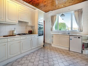 Dishwasher, high chair