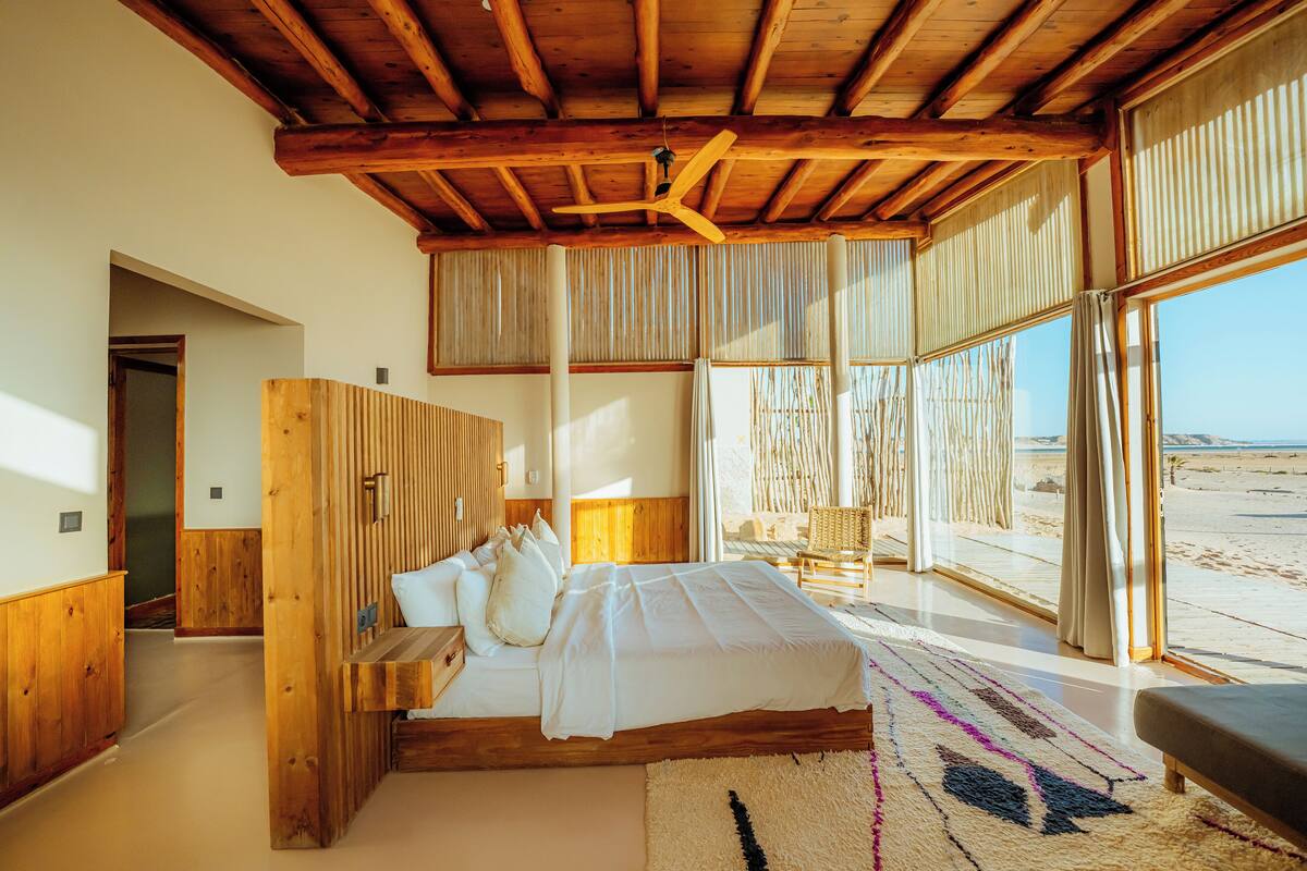 Villa (DUNE) | Sengetøy av topp kvalitet, safe på rommet og strykejern/-brett