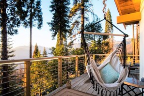 Property grounds - Perfection: Private Giant Sequoias, 100 Mile Views (Tulare County)