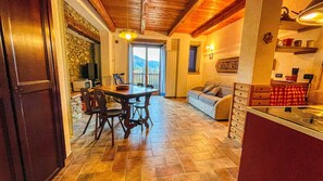 TV - Appartamento Saint Claude - Affitti Brevi Italia (Oulx)