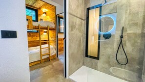 1 habitación, wifi gratis y ropa de cama