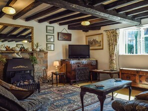 TV - 2 bedroom accommodation in Barton (Barton)