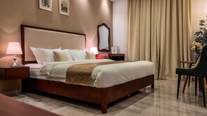 Deluxe-Doppel- oder -Zweibettzimmer | Bettwäsche aus ägyptischer Baumwolle, hochwertige Bettwaren, Zimmersafe