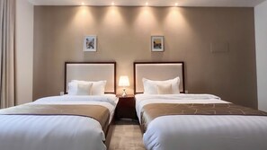 Deluxe Double or Twin Room | Egyptian cotton sheets, premium bedding, in-room safe - Daar AL maqam Suites (Salalah)